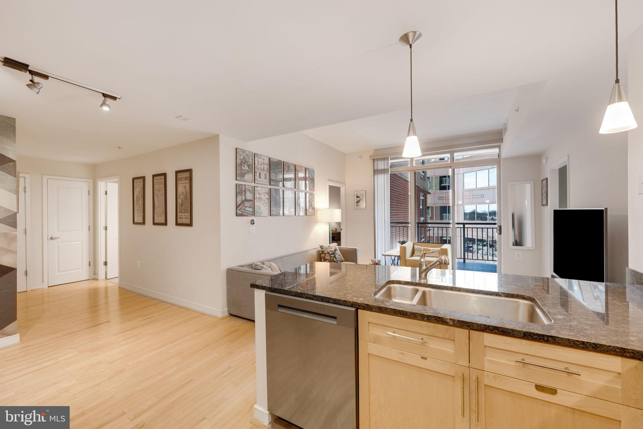 THE HAWTHORN CONDOMINIUM - Residential