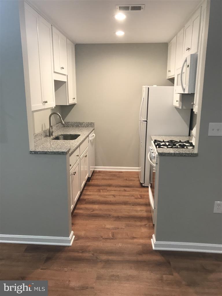 SUN VALLEY CONDOMINIUMS - Residential