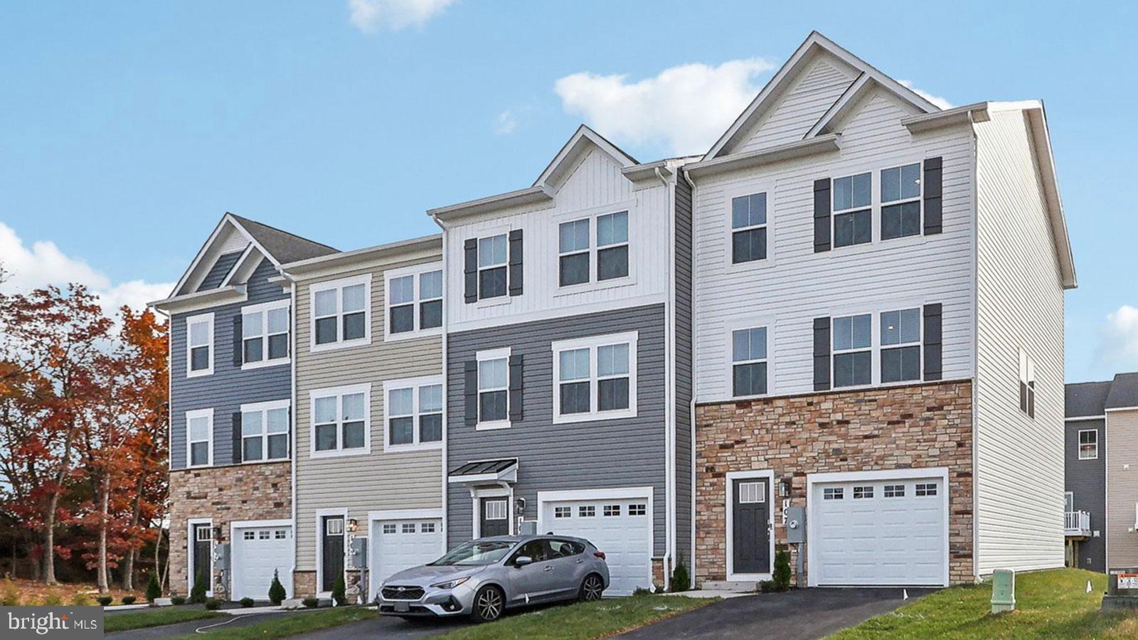 180 MUNSEE CIRCLE
