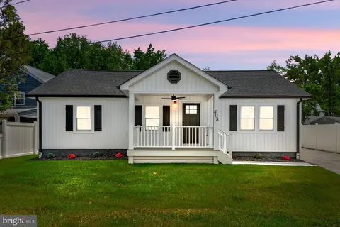 408 Wirt Street, Colonial Beach, VA 22443 - #: VAWE2010322