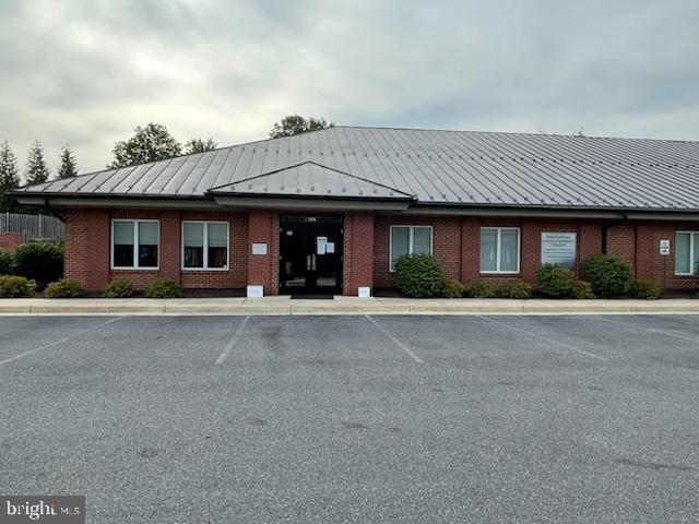 142 LINDEN DRIVE A