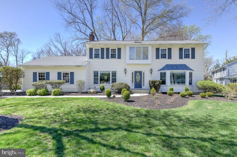 Homes For Sale - 4 Hawk Drive<br/> Mercer County, PRINCETON JUNCTION, NJ 08550