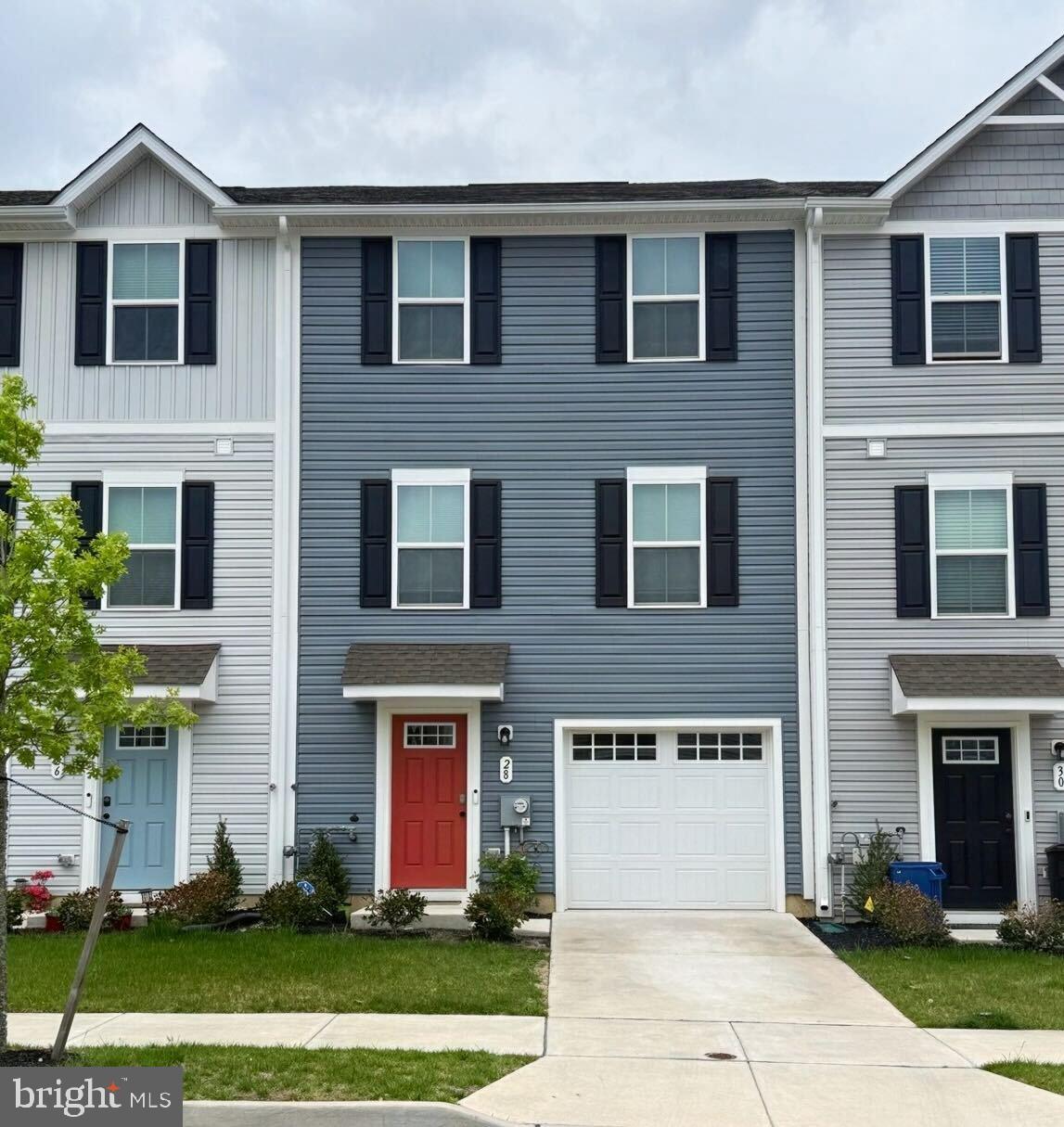 28 MAGNOLIA WAY