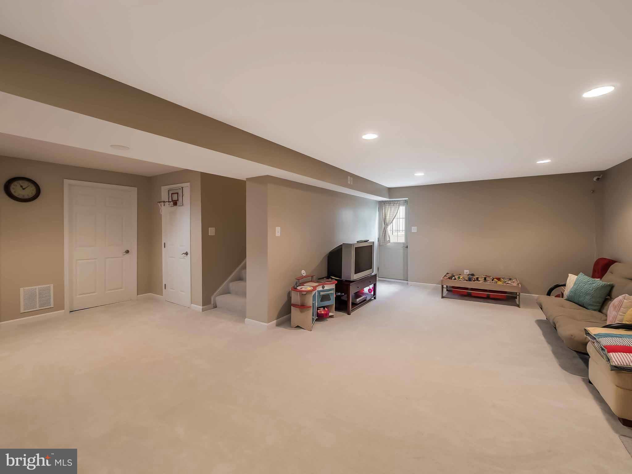 DAHLIA PARK OF WILDEWOOD - Residential