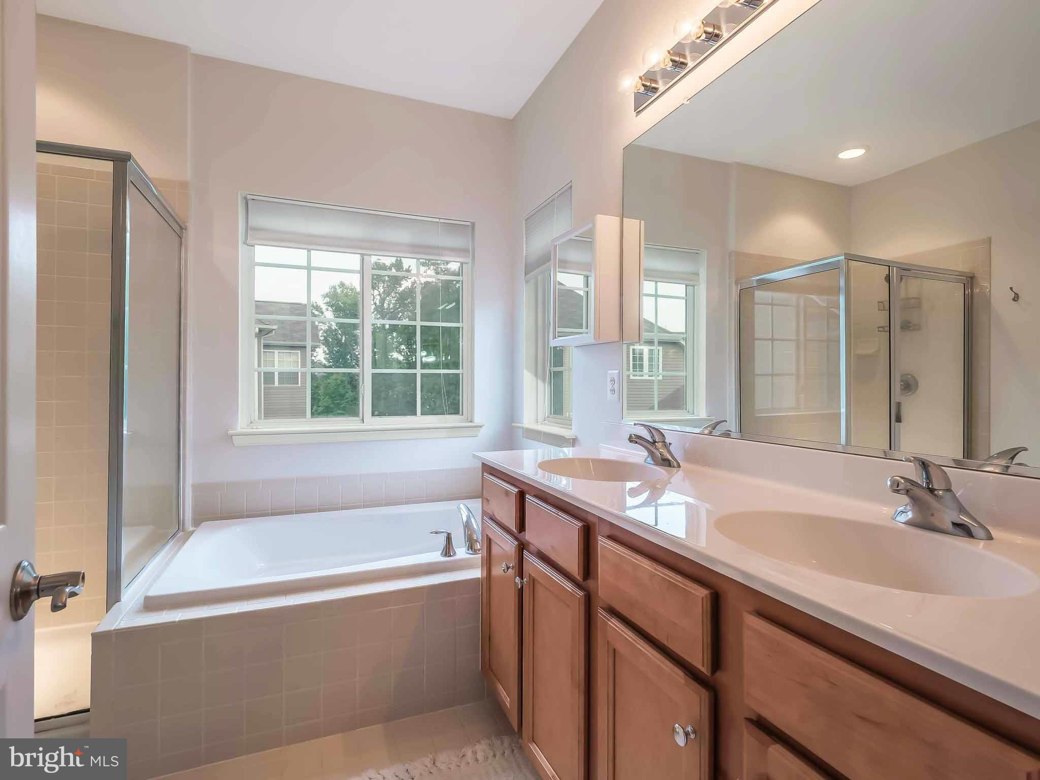 DAHLIA PARK OF WILDEWOOD - Residential