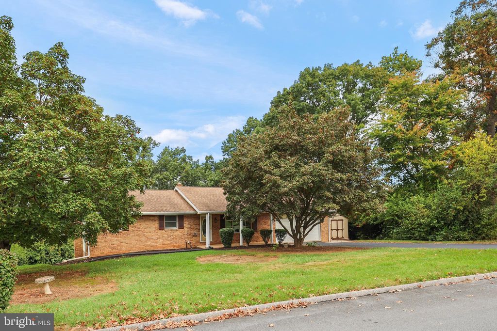 Photo of 3413 Heather Drive, YORK, PA 17408 (MLS # PAYK2091000)