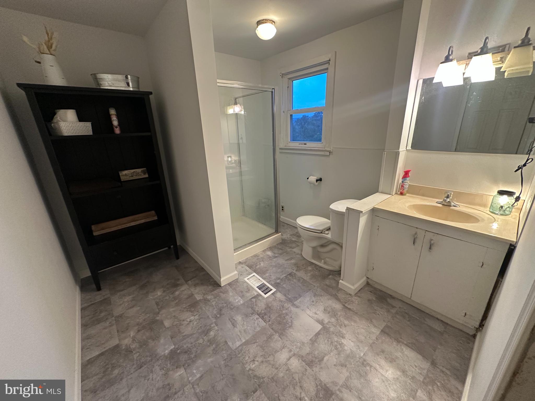 SOUTH MIDDLETON TWP - Residential