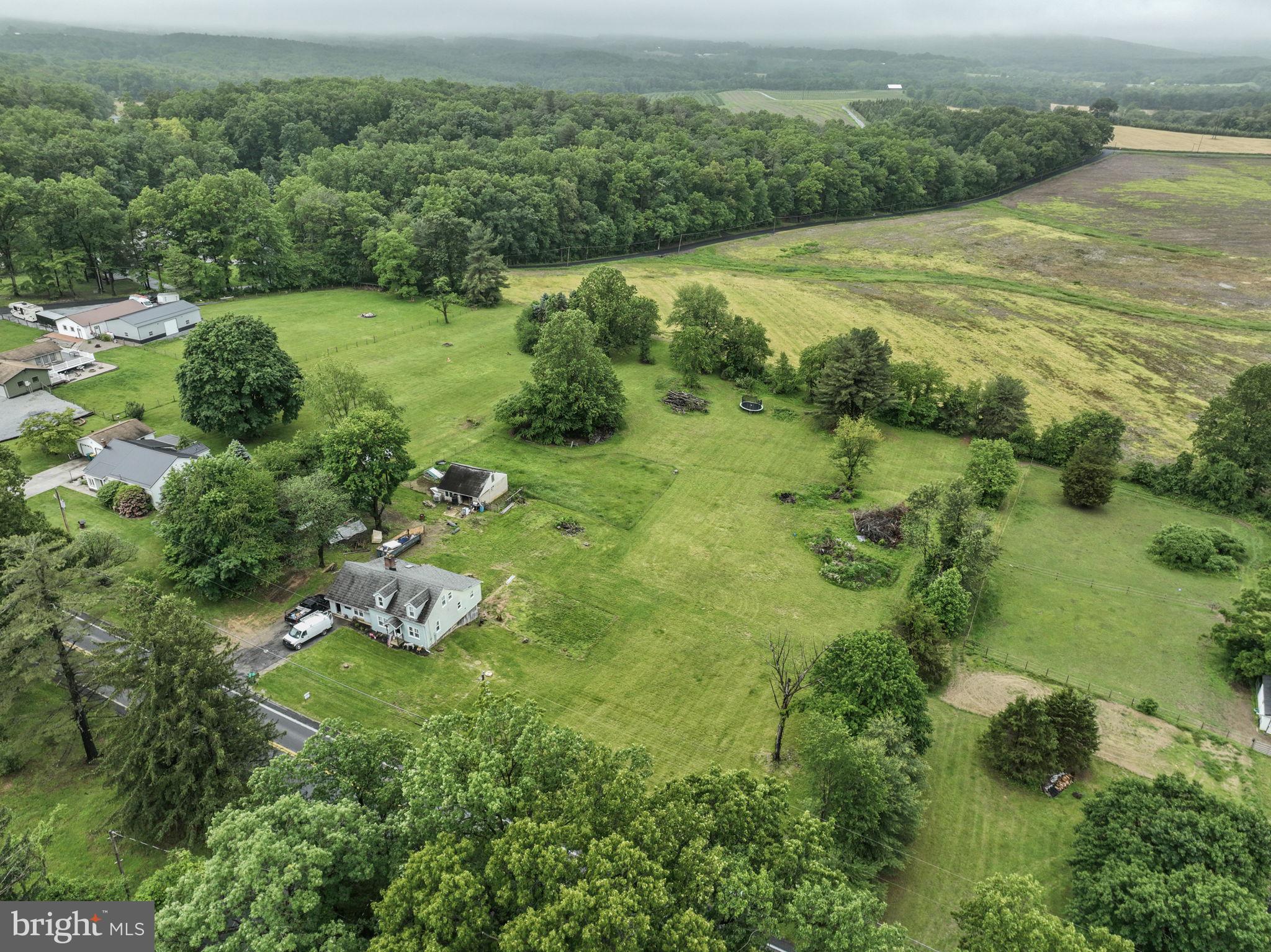 SOUTH MIDDLETON TWP - Residential