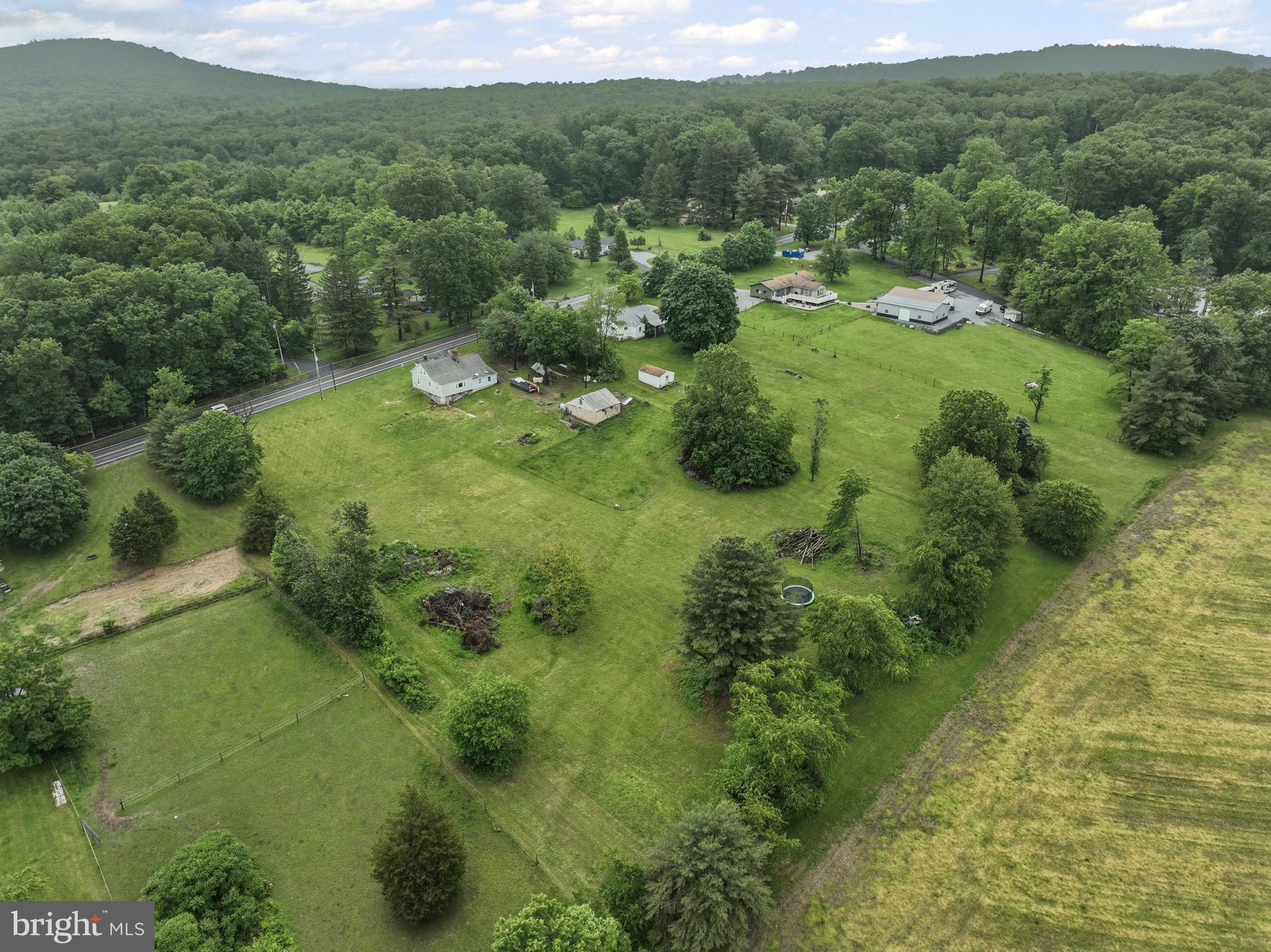 SOUTH MIDDLETON TWP - Residential