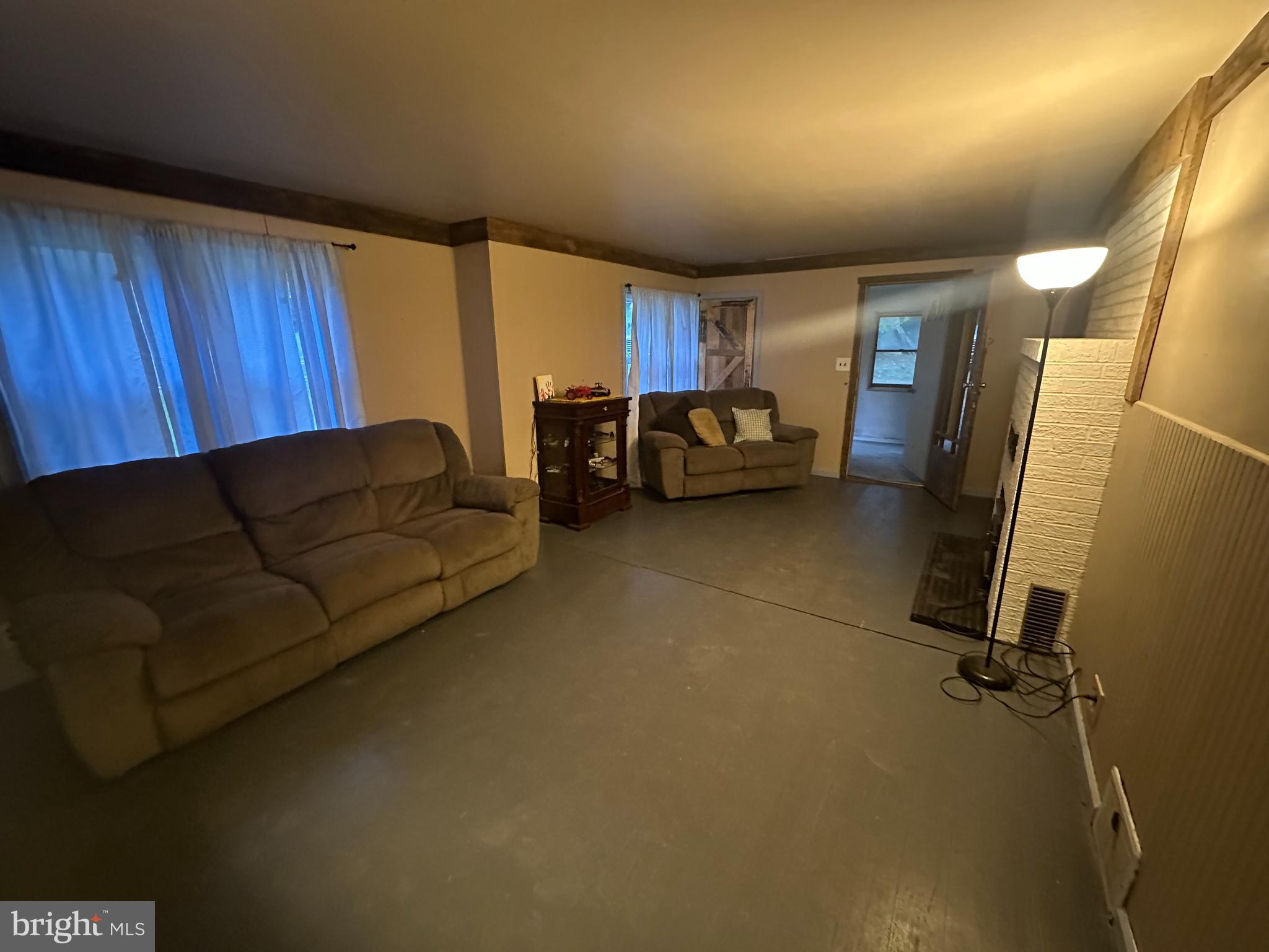 SOUTH MIDDLETON TWP - Residential