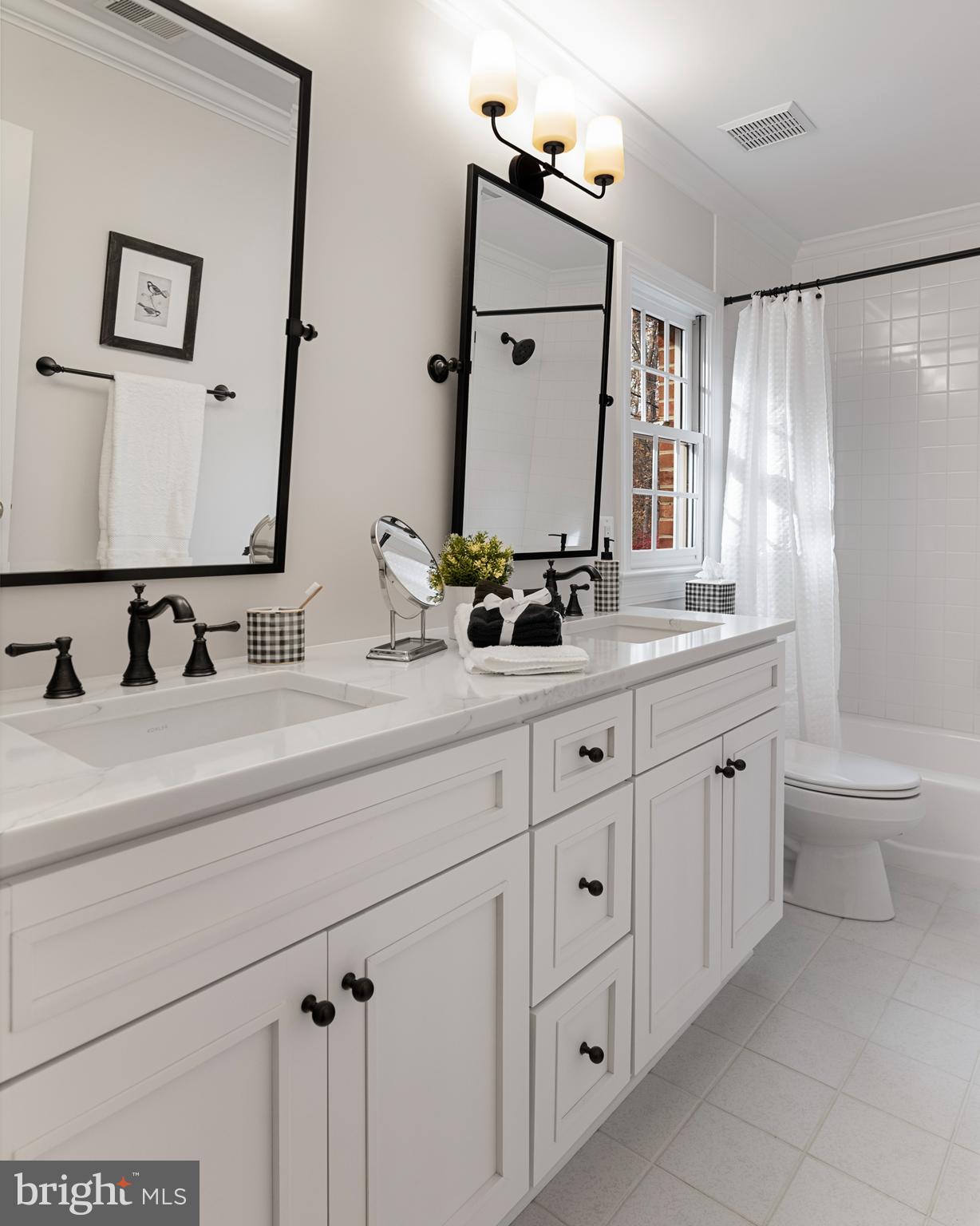 EAGLES PASSAGES - Residential