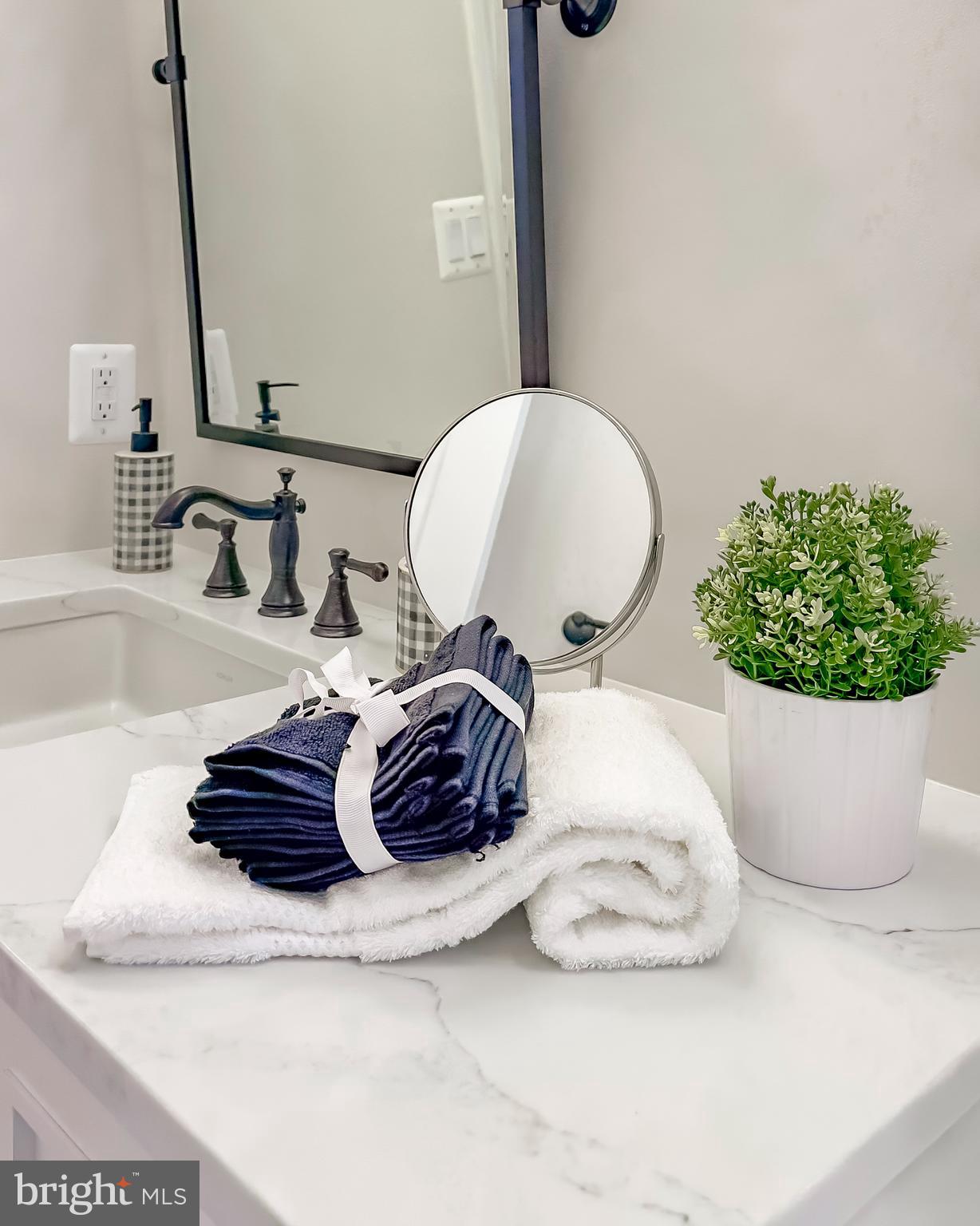 EAGLES PASSAGES - Residential