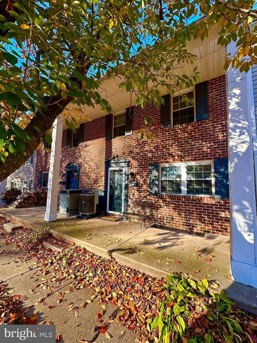 PRICED TO SELL, HURRY...SCHEDULE A SHOWING BEFORE IT's TOO LATE.

Great investment opportunity to purchase a 3 level condo at the desirable community.  Close to everything.  Featuring living room, dining room, half bathroom and kitchen on the main level with sliding door to the porch.  On the upper level, a primary bedroom with its own full bathroom, an additional full bathroom and 2 bedrooms.  On the lower level, the laundry and rec room.  Sold as-is, seller will make no repairs.  Condo fee is $328.00/month.  ASSOCIATION IS NOT FHA APPROVED.