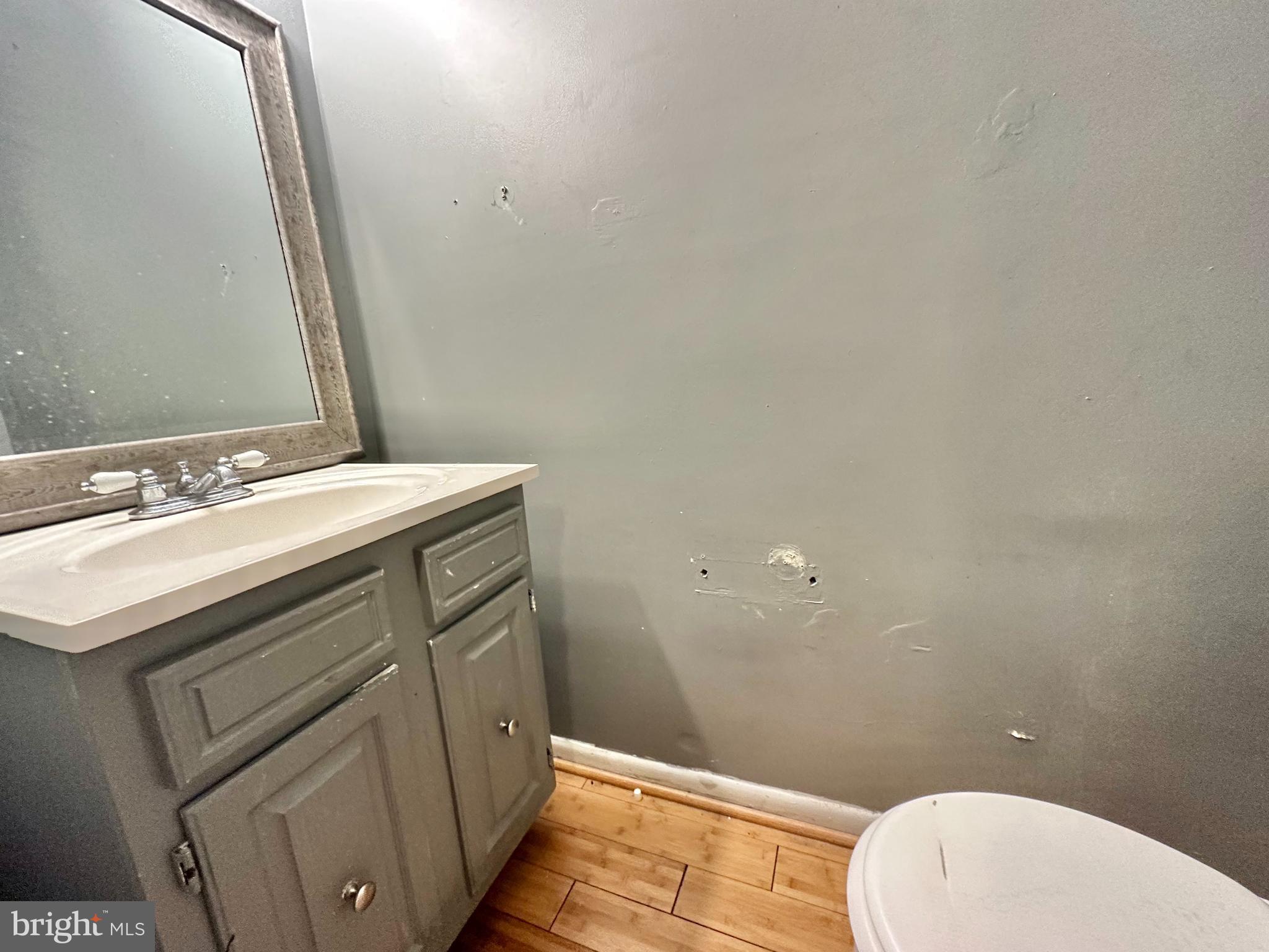 THE HUNTSMAN CONDOMINIUM - Residential