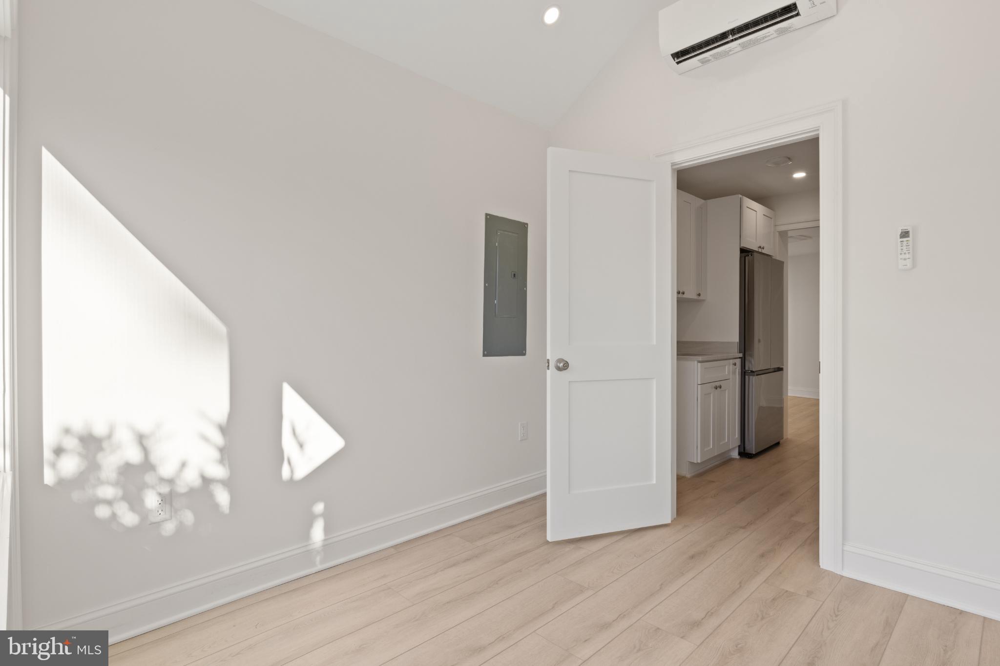 HUNTINGTON TERRACE - Residential