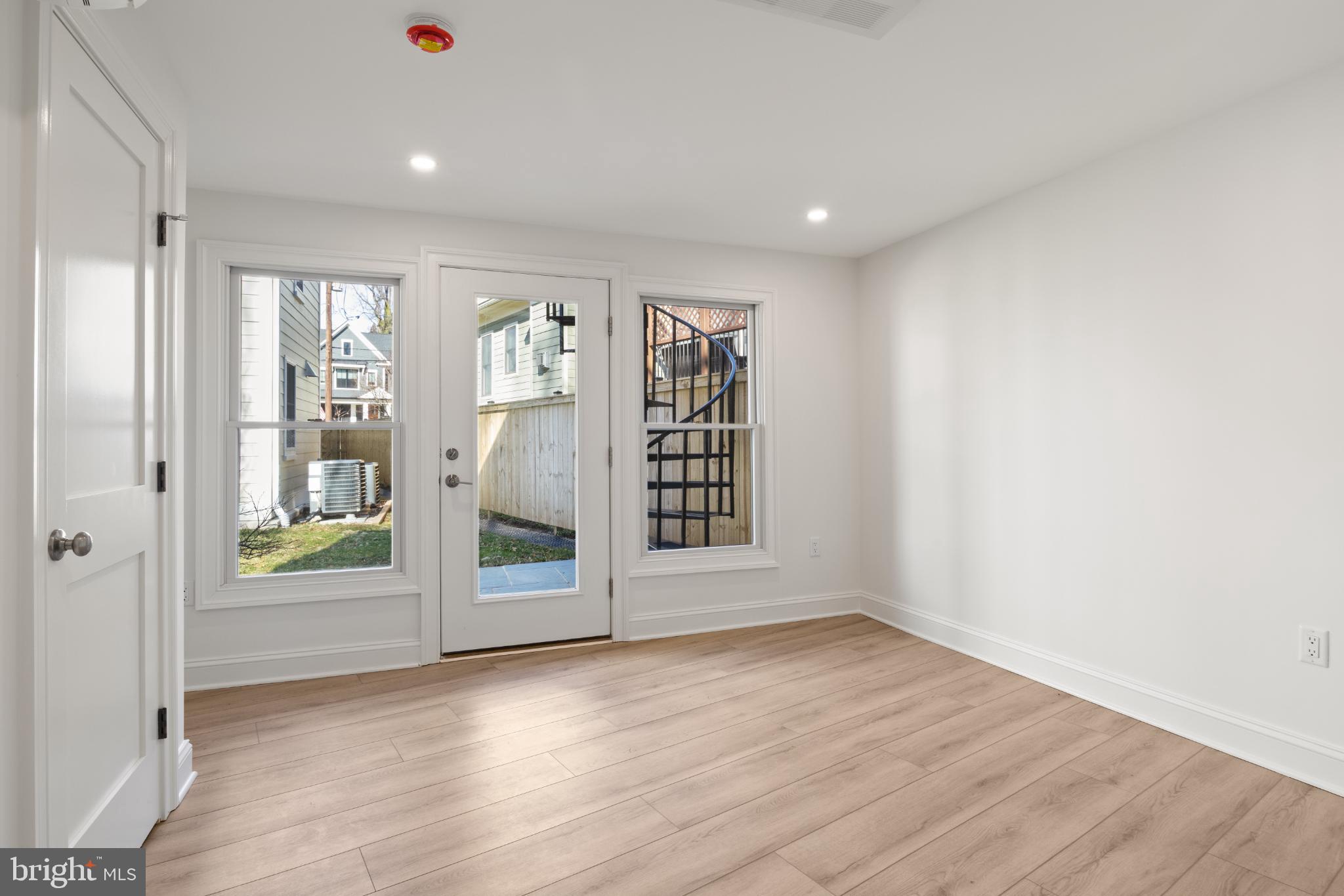 HUNTINGTON TERRACE - Residential