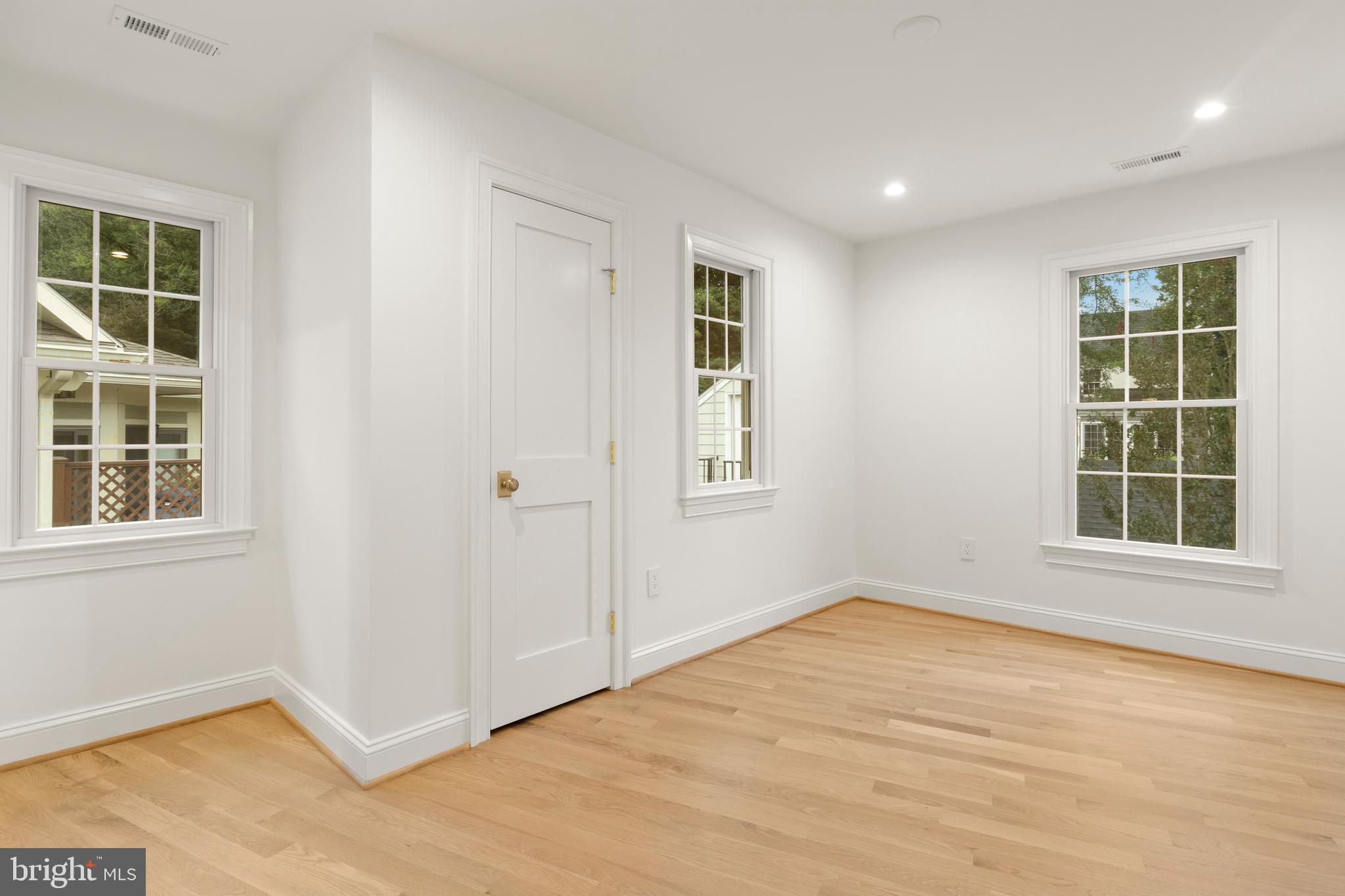 HUNTINGTON TERRACE - Residential