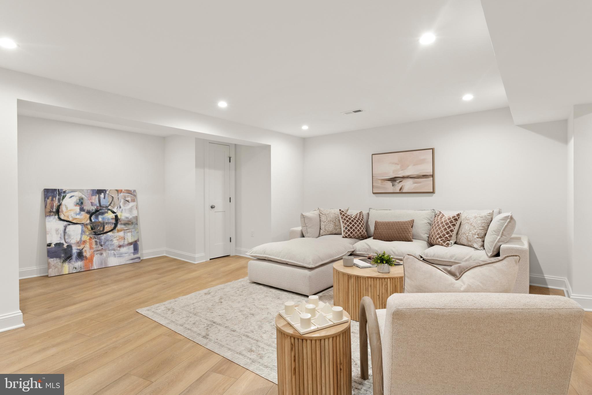 HUNTINGTON TERRACE - Residential