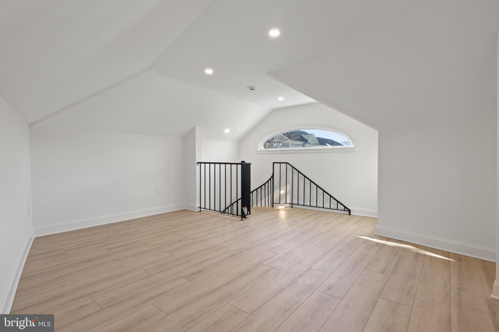 HUNTINGTON TERRACE - Residential