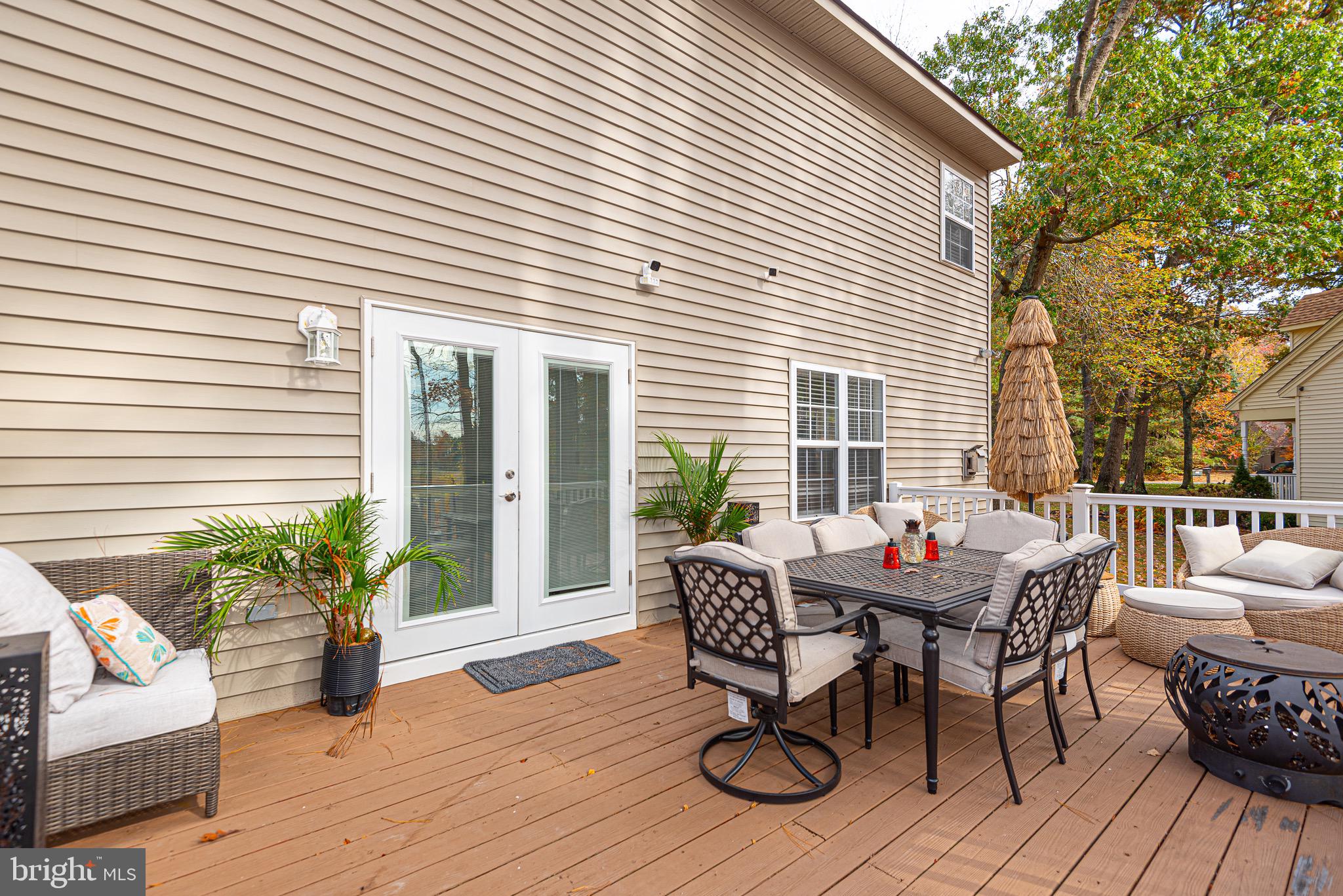 PEMBERTON PONDS - Residential