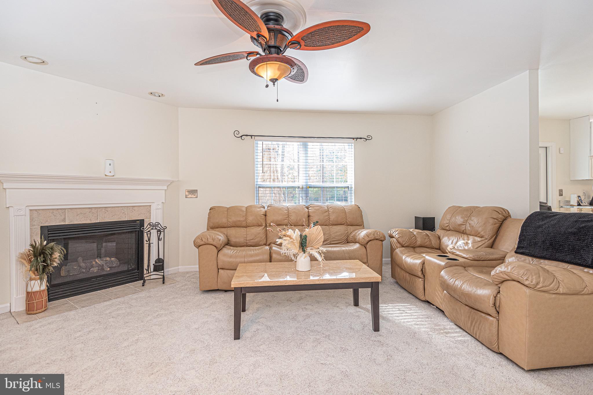 PEMBERTON PONDS - Residential