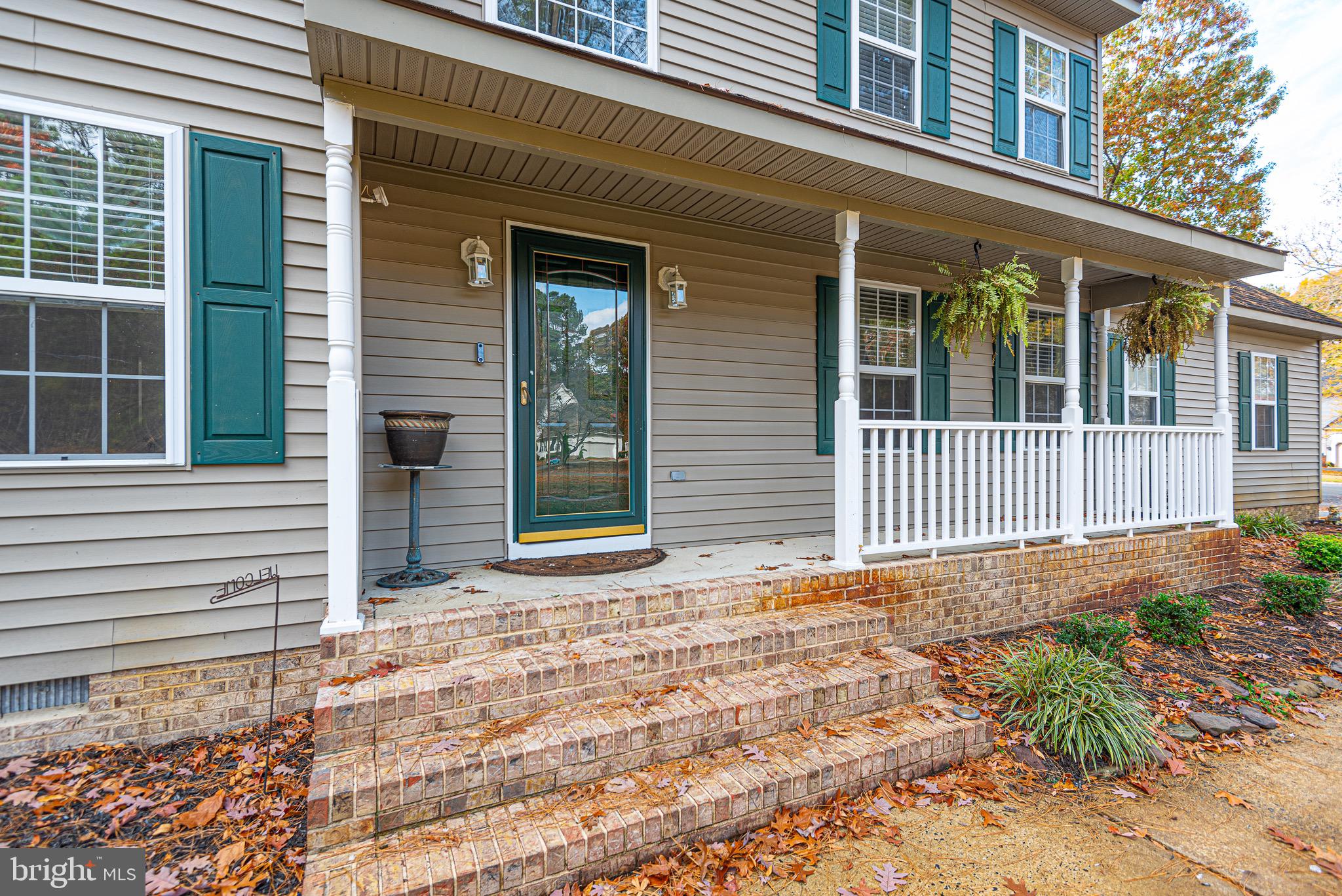 PEMBERTON PONDS - Residential