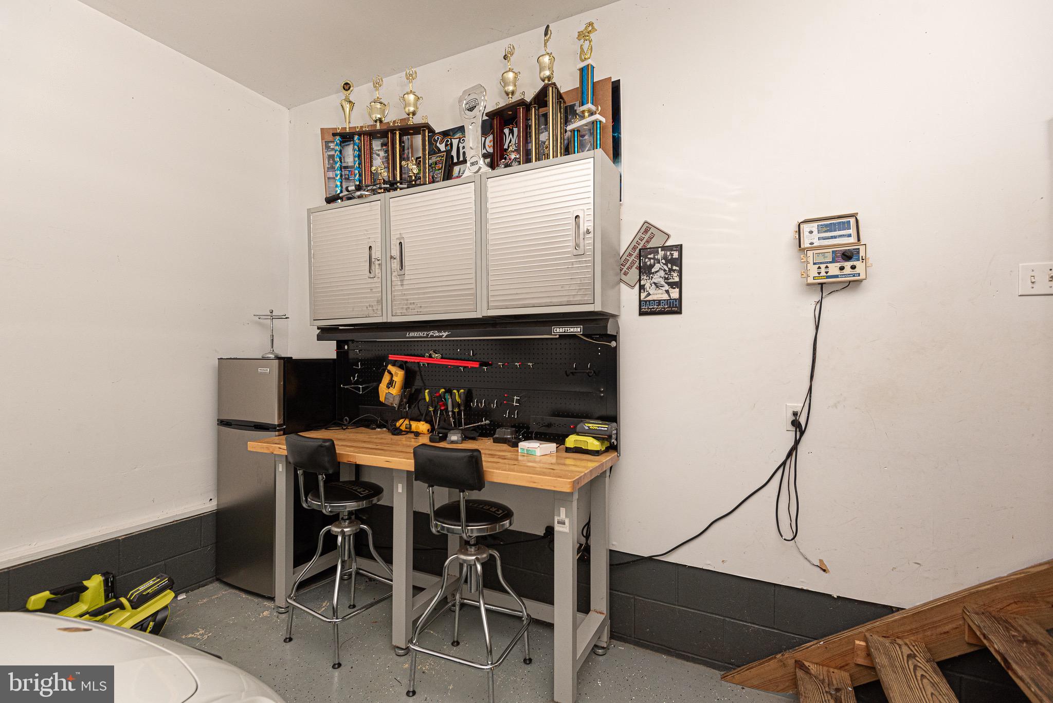 PEMBERTON PONDS - Residential