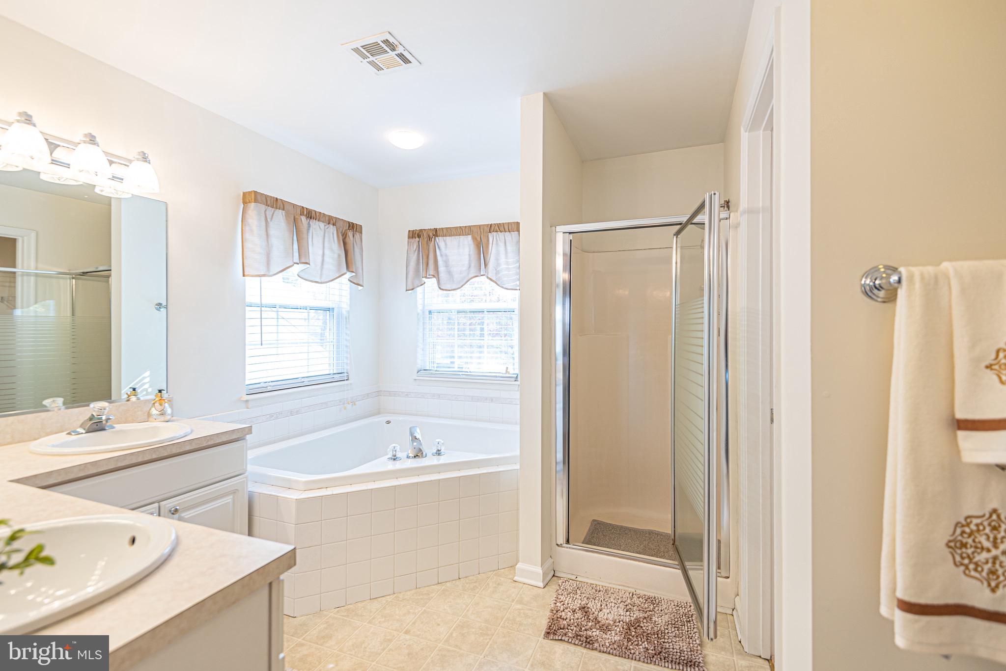 PEMBERTON PONDS - Residential