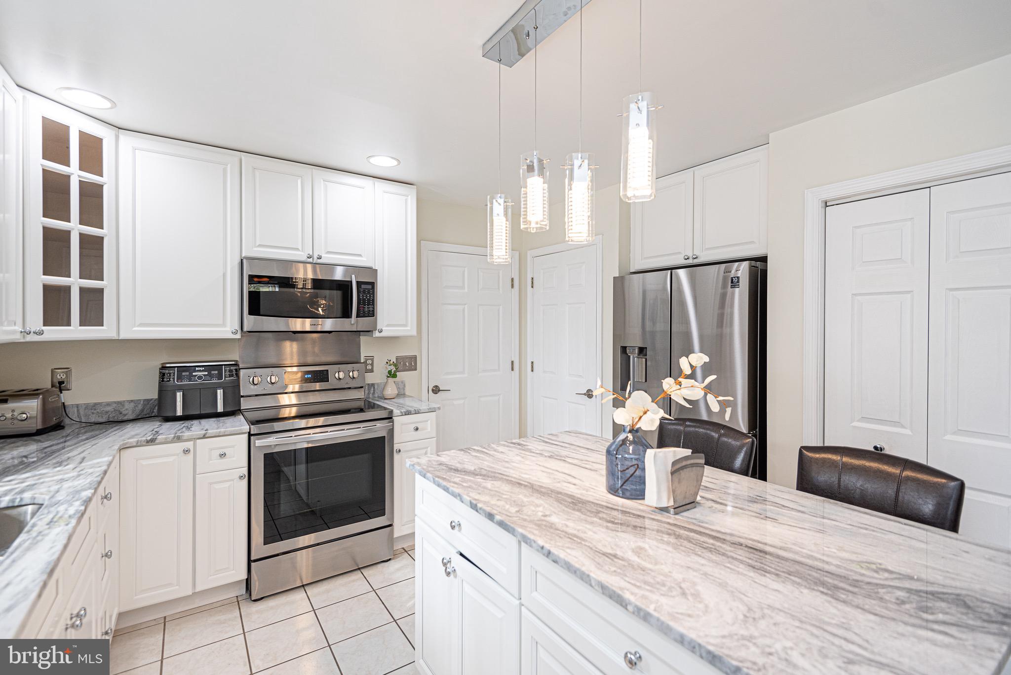 PEMBERTON PONDS - Residential