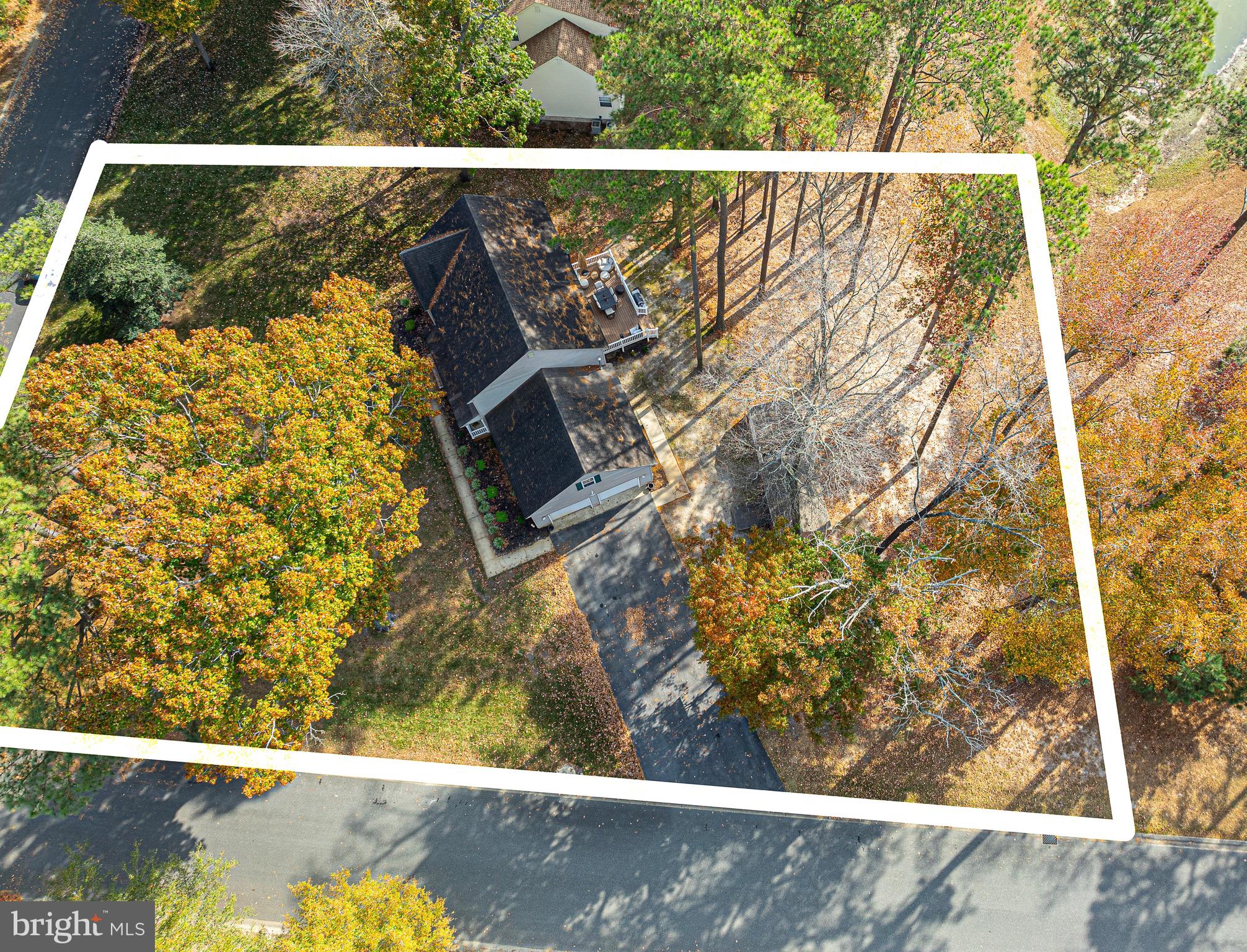 PEMBERTON PONDS - Residential