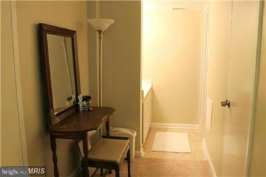 LAKEVIEW - Residential Lease