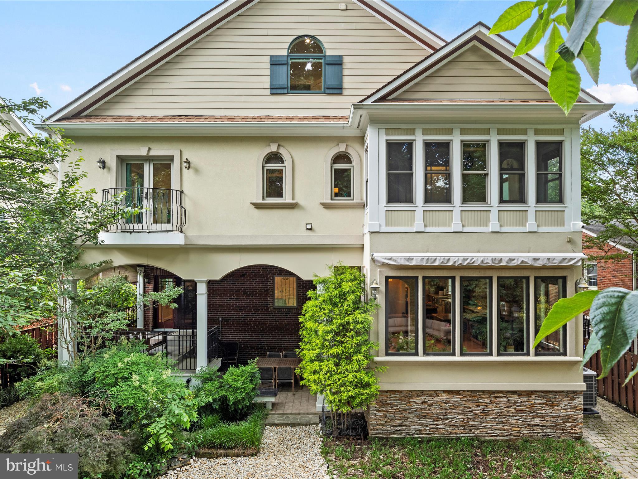 ARLINGTON FOREST - Residential Lease