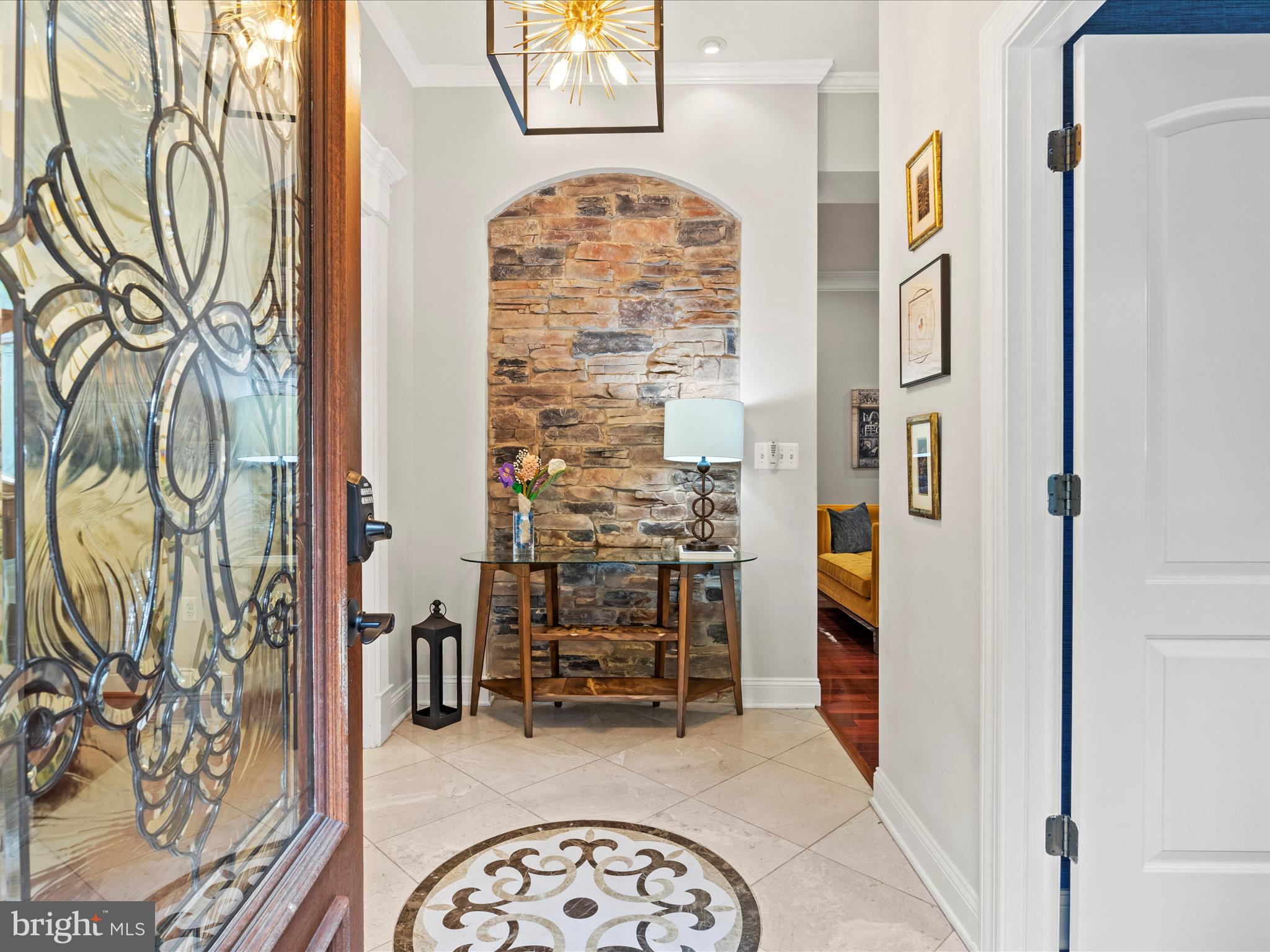 ARLINGTON FOREST - Residential Lease