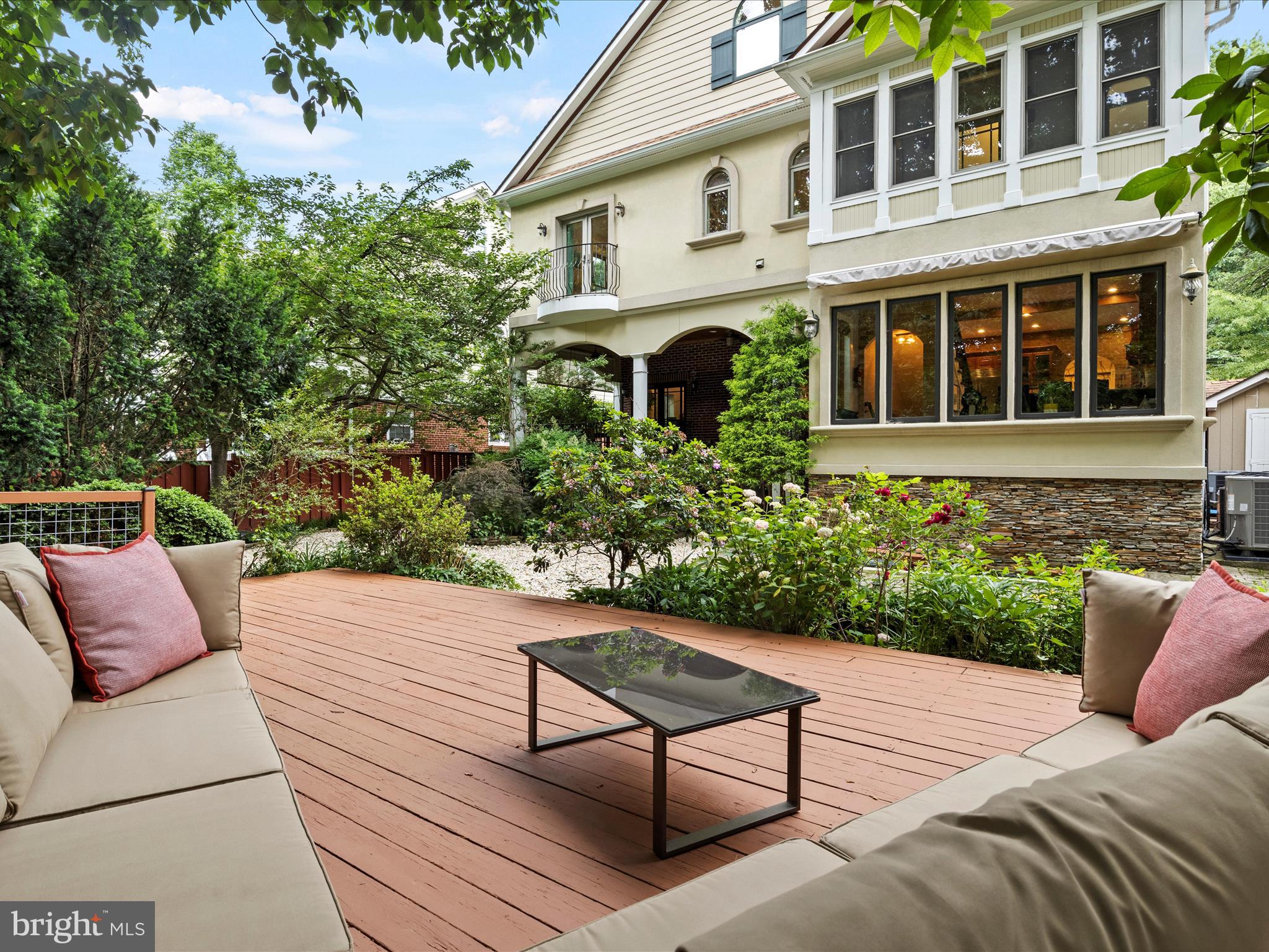 ARLINGTON FOREST - Residential Lease