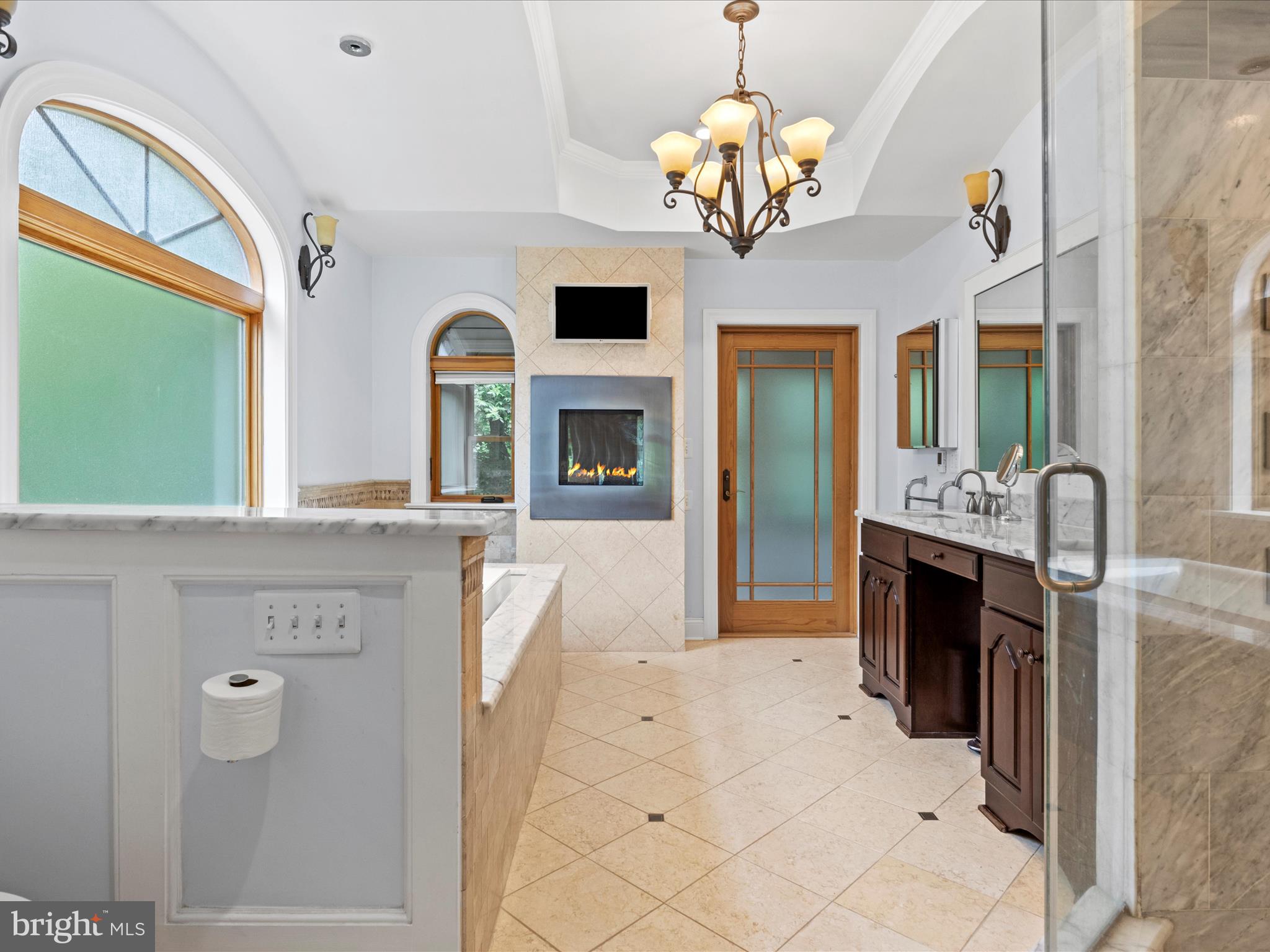 ARLINGTON FOREST - Residential Lease