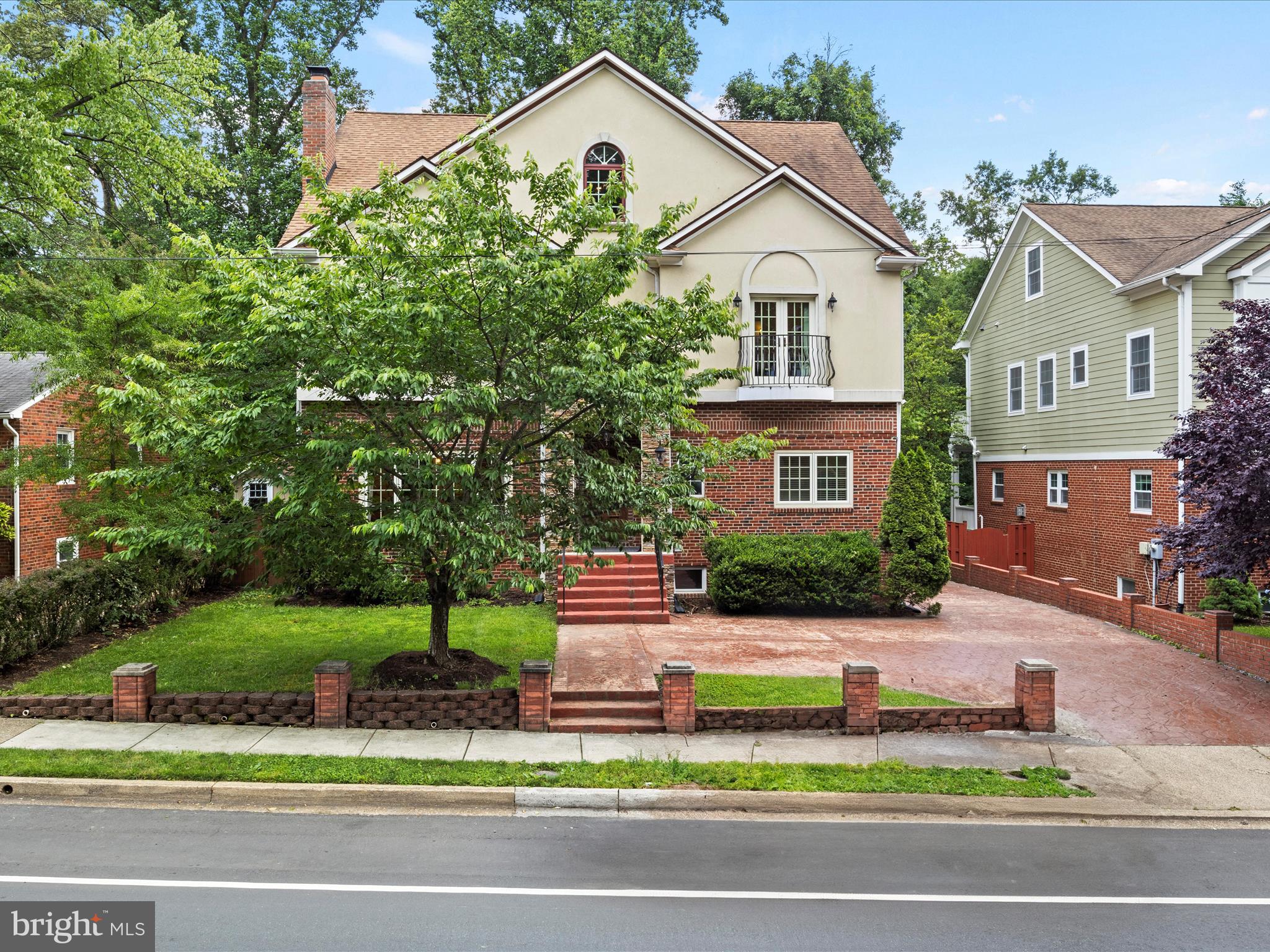 ARLINGTON FOREST - Residential Lease