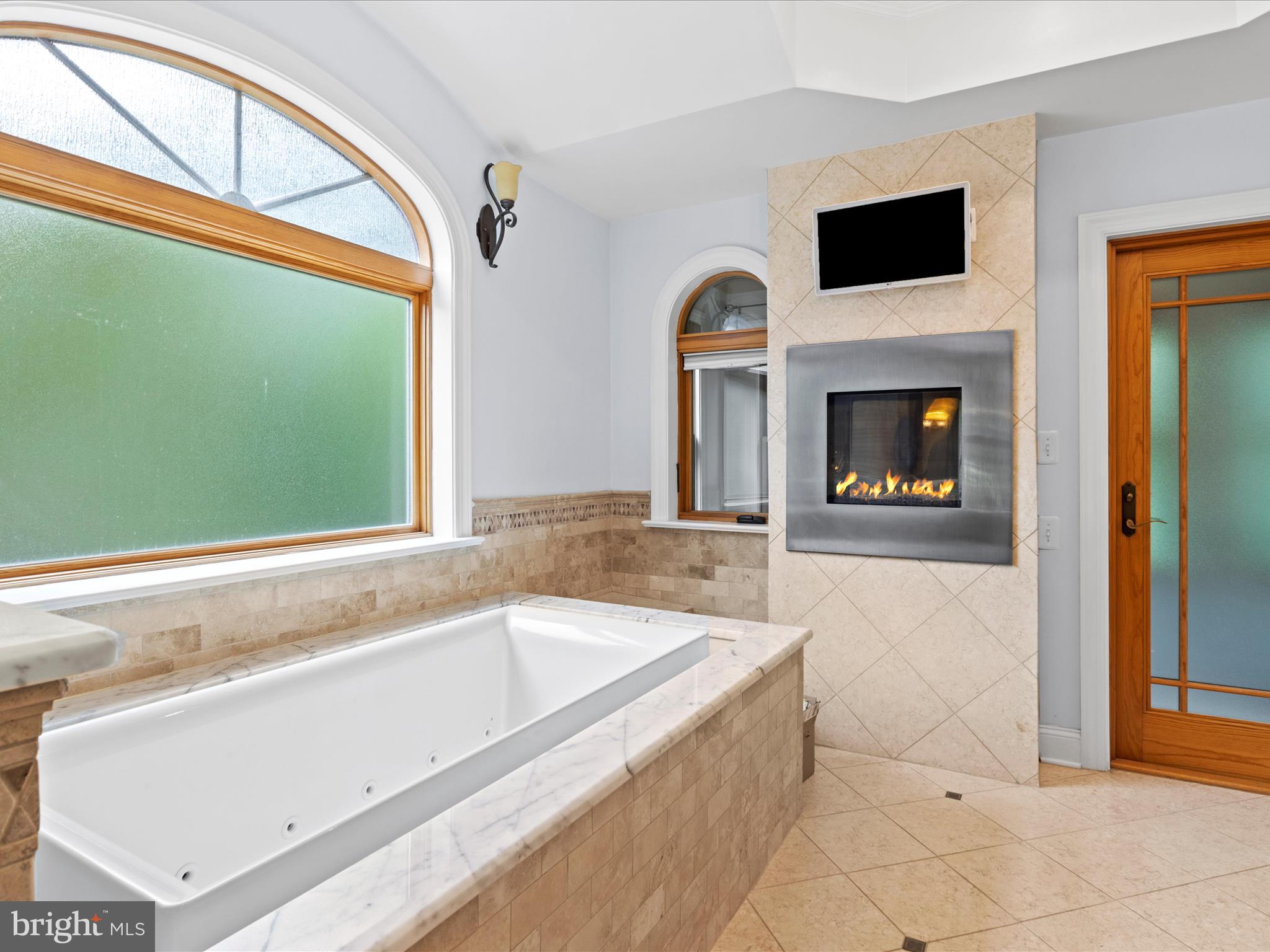 ARLINGTON FOREST - Residential Lease