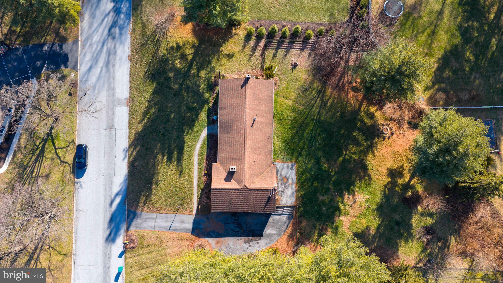 LAUREL WOODS - Residential