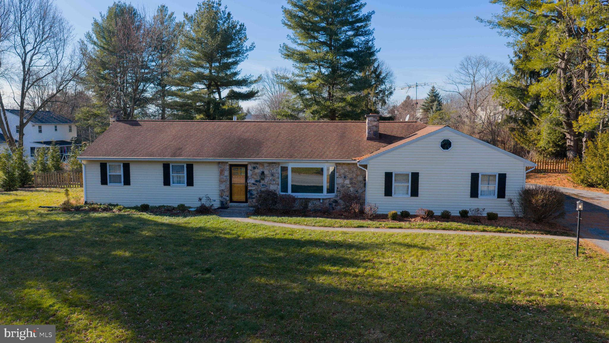 LAUREL WOODS - Residential