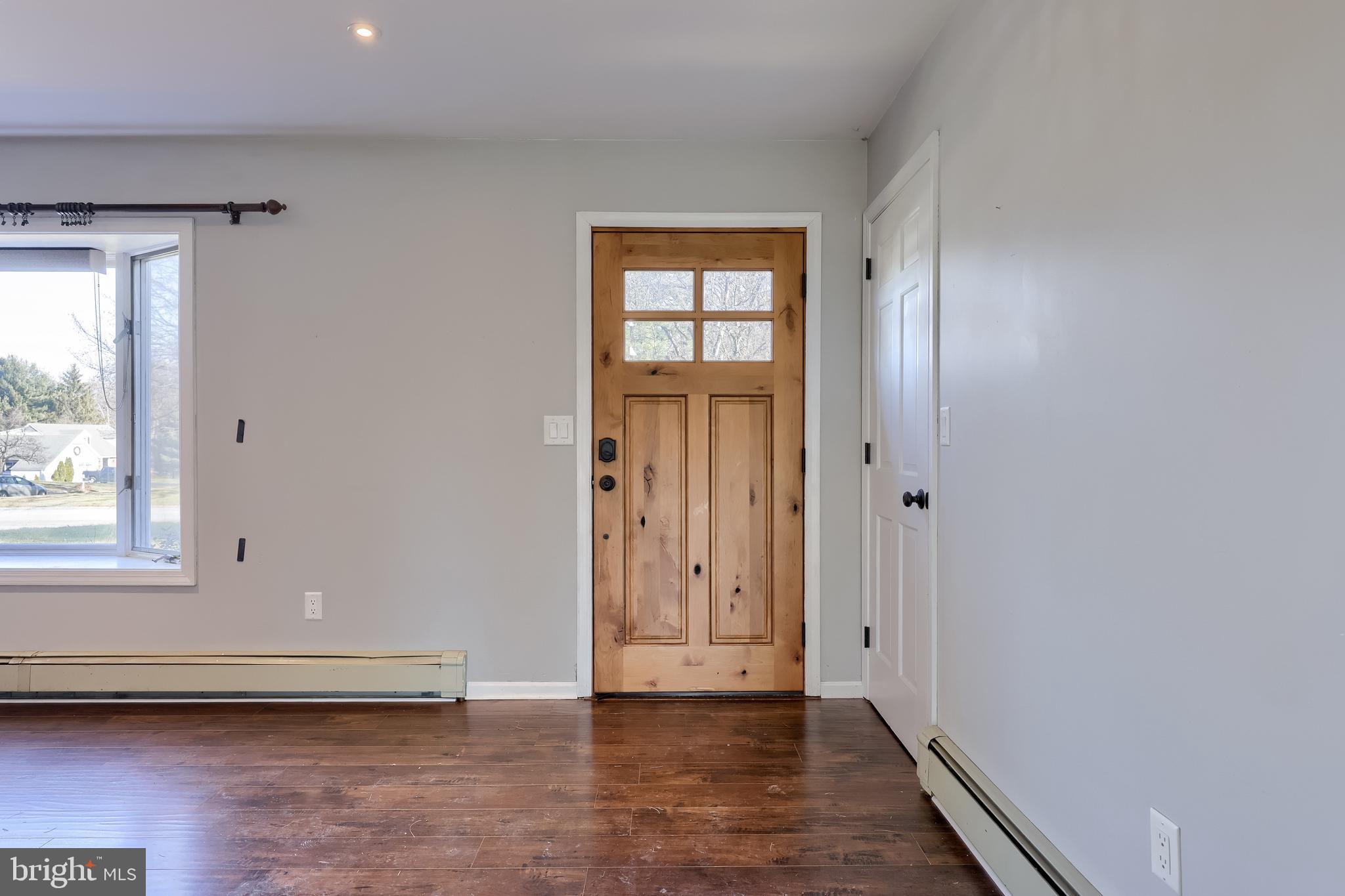 LAUREL WOODS - Residential