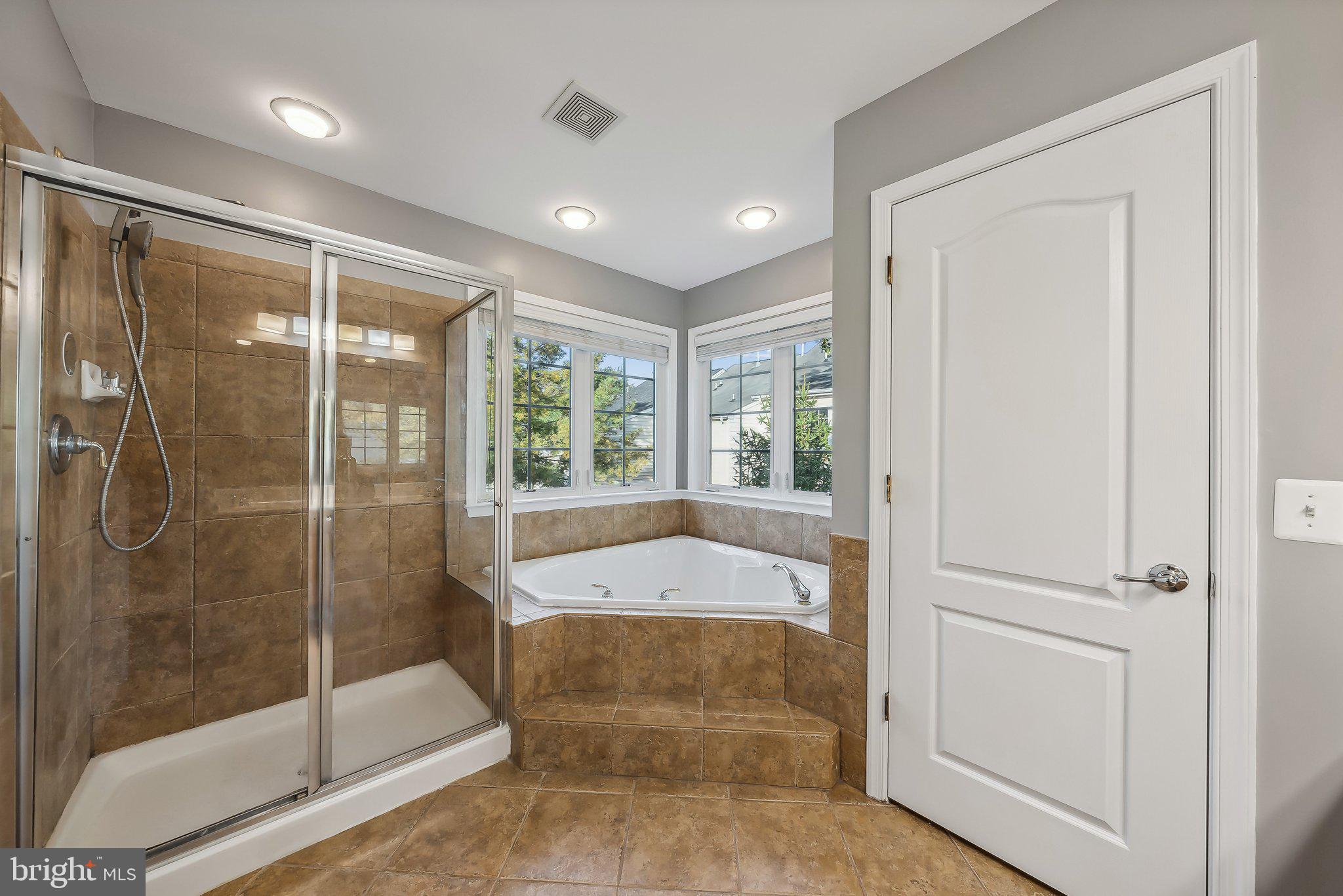 FAIRFAX CENTER - Residential