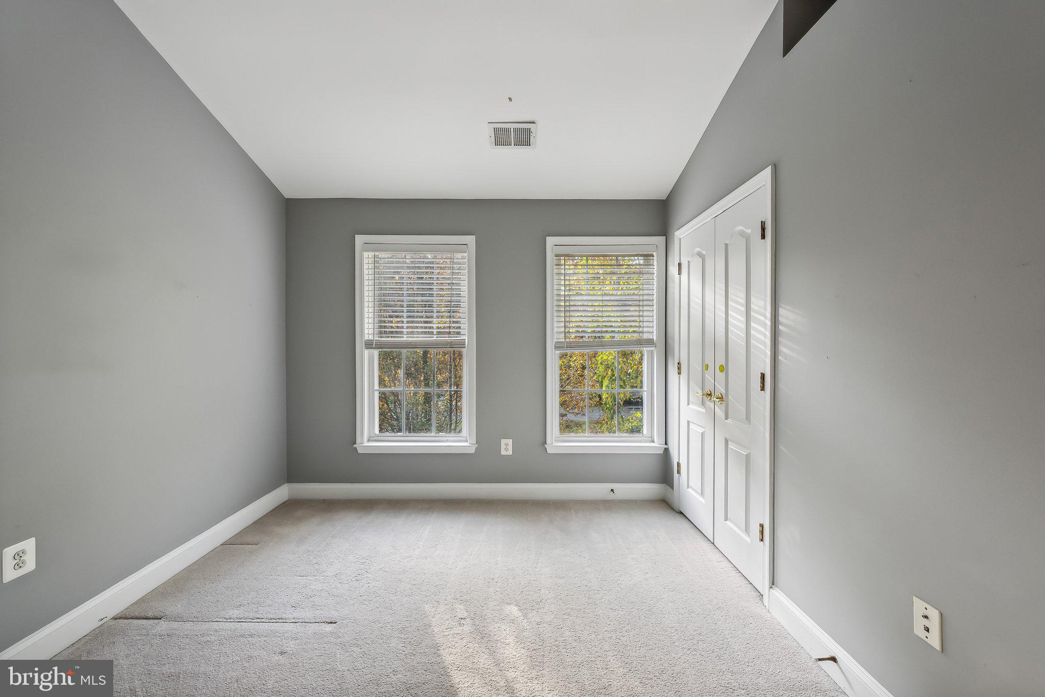 FAIRFAX CENTER - Residential