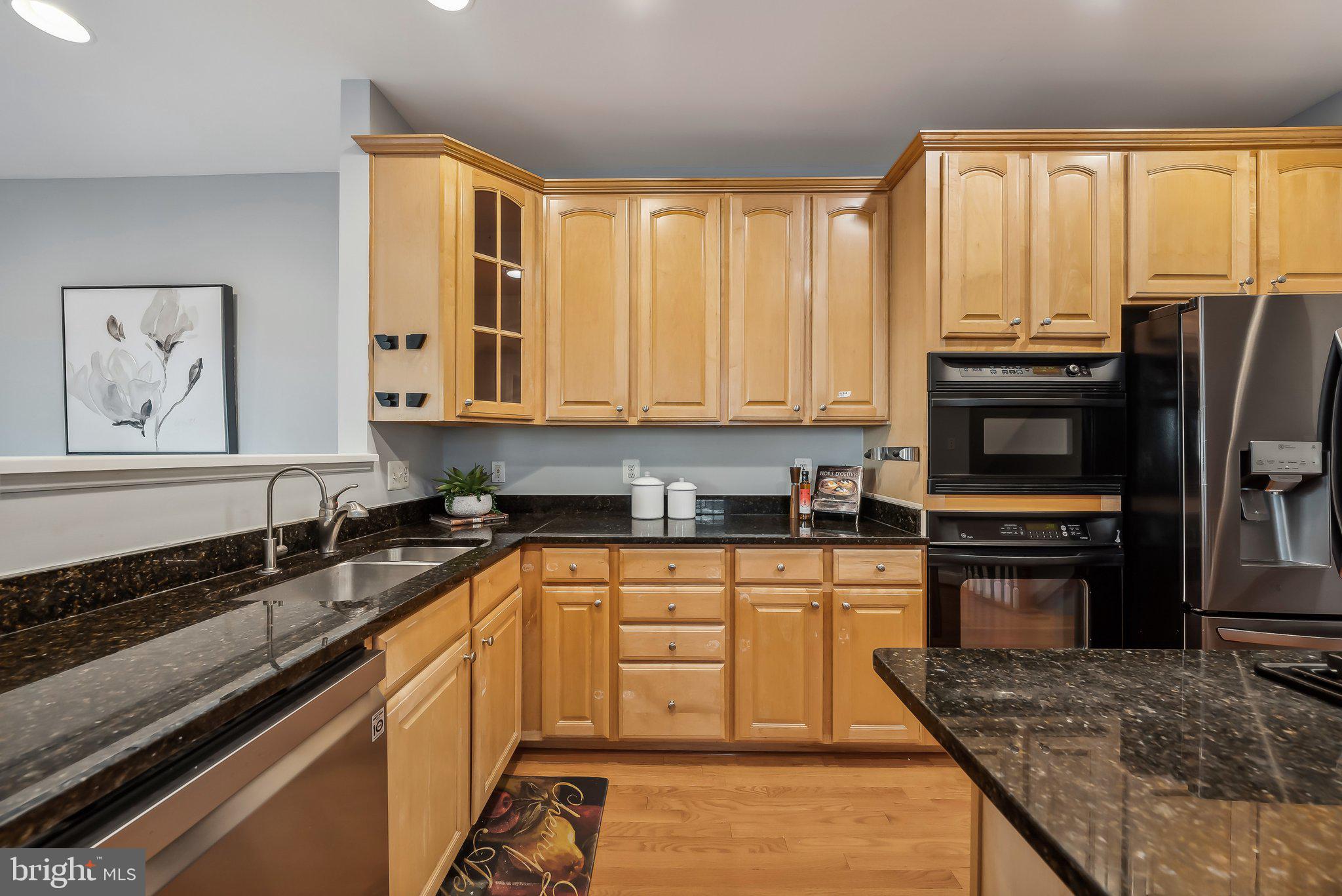 FAIRFAX CENTER - Residential