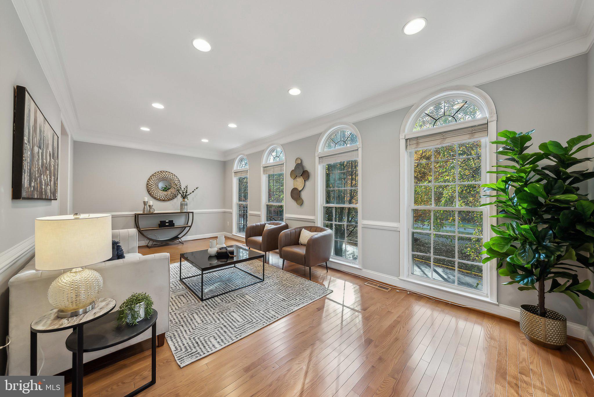 FAIRFAX CENTER - Residential