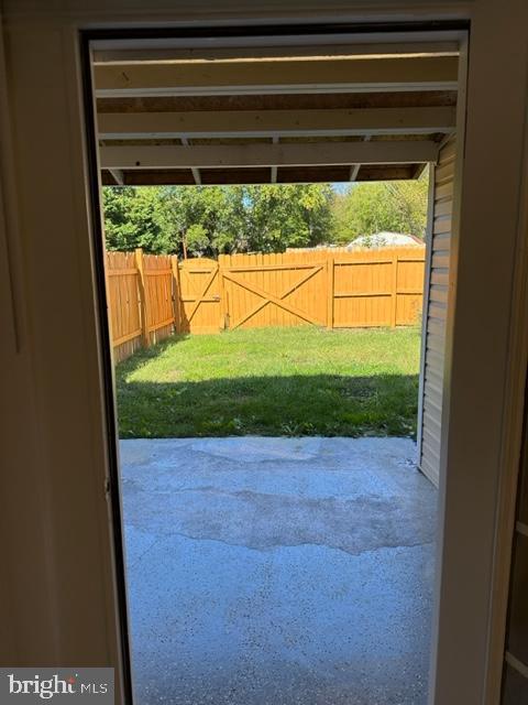 TOWN & COUNTRY - Residential