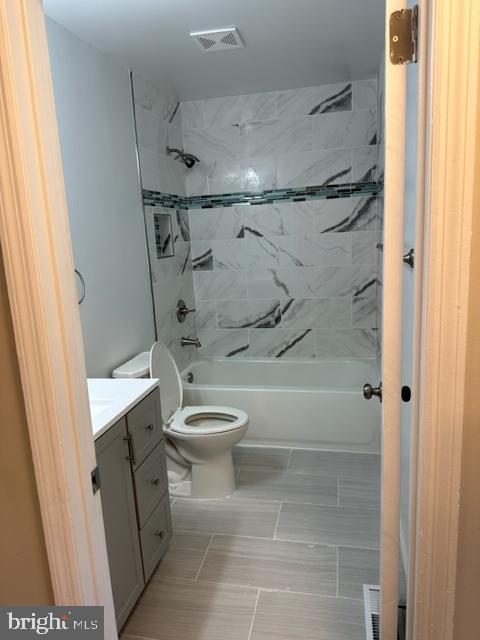 TOWN & COUNTRY - Residential