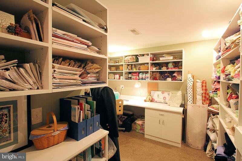 LADYSMITH VILLAGE - Residential