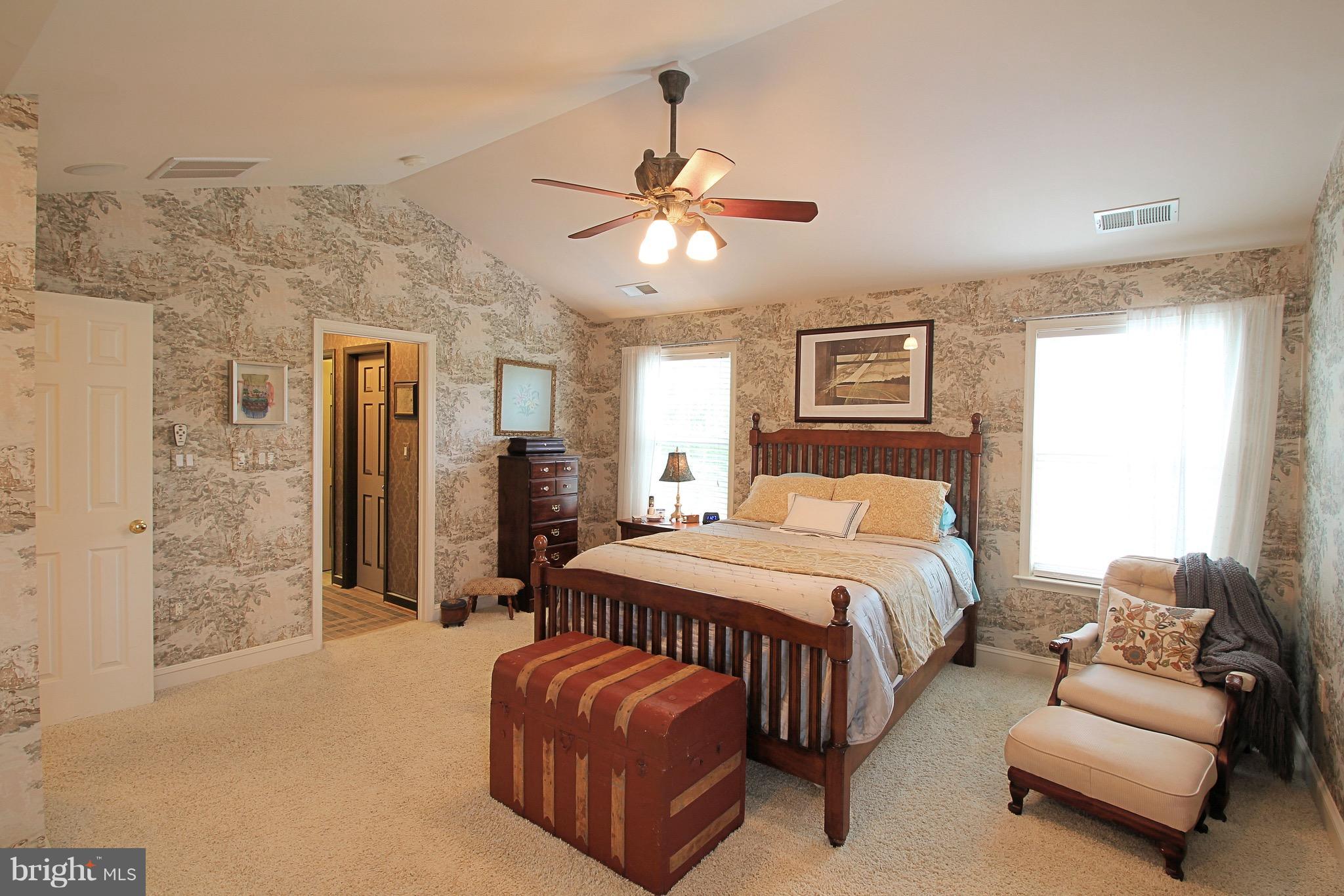 LADYSMITH VILLAGE - Residential