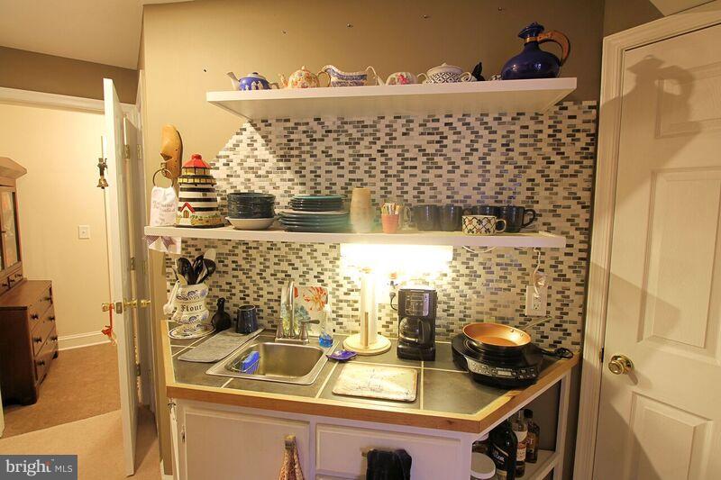 LADYSMITH VILLAGE - Residential