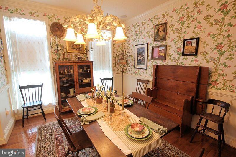 LADYSMITH VILLAGE - Residential